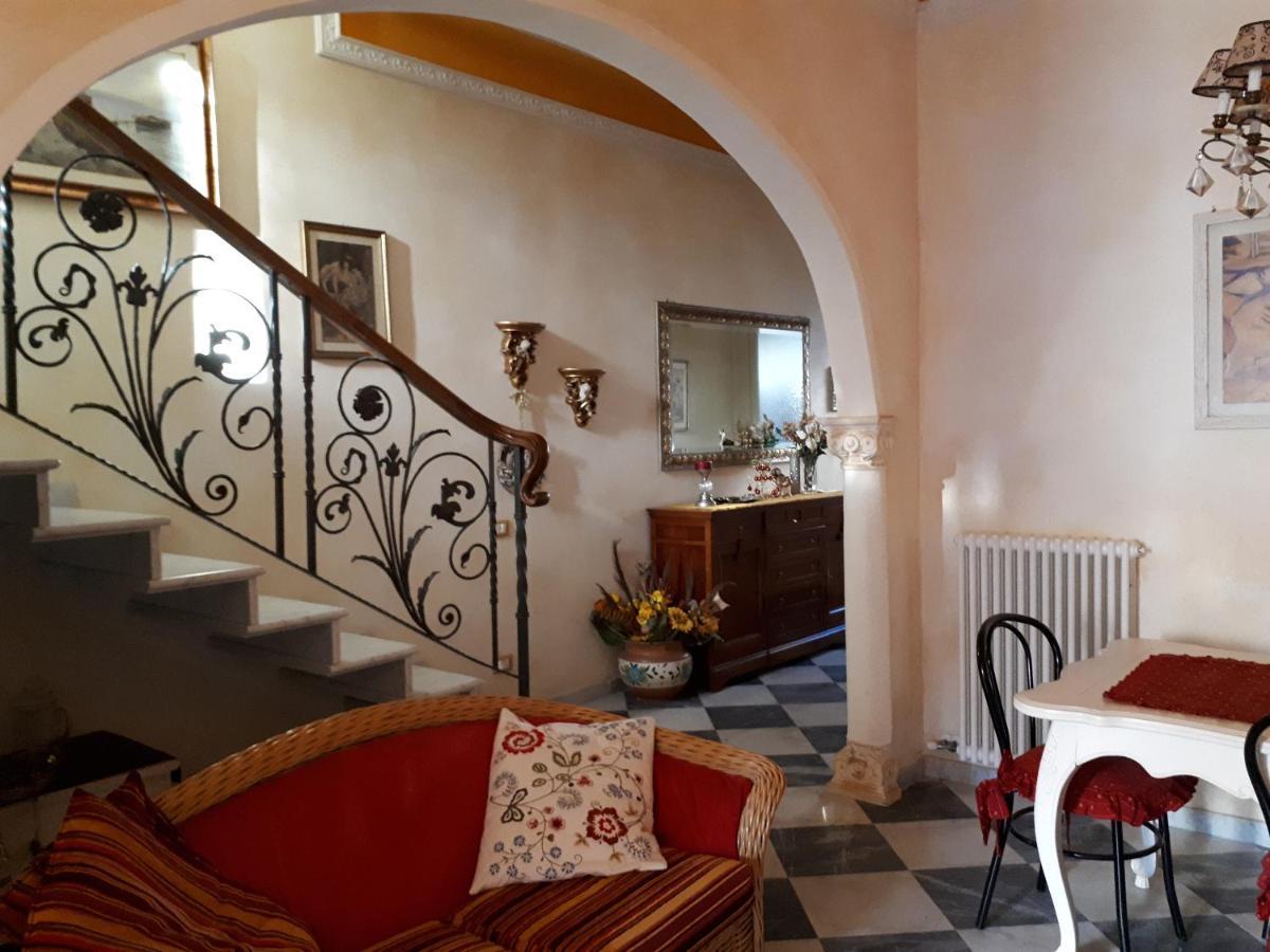 Villino San Martino 350M Dal Mare With Covered Parking Viareggio Exterior photo