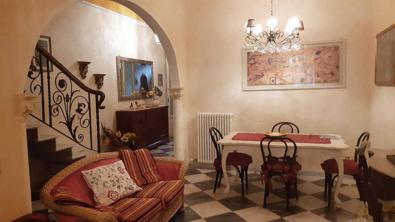 Villino San Martino 350M Dal Mare With Covered Parking Viareggio Exterior photo