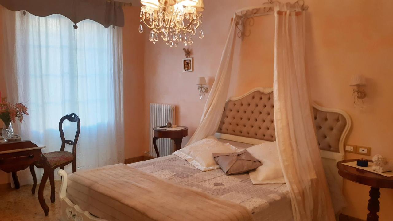 Villino San Martino 350M Dal Mare With Covered Parking Viareggio Exterior photo